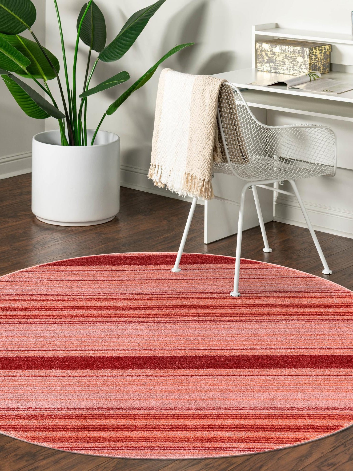 Rusty Pink Rose 5' 3 x 5' 3 Gemstone Round Area Rug Polypropylene Contemporary Carpet Easy Clean Stain Resistant for Home Design Decorating for Sale at Rug Engine