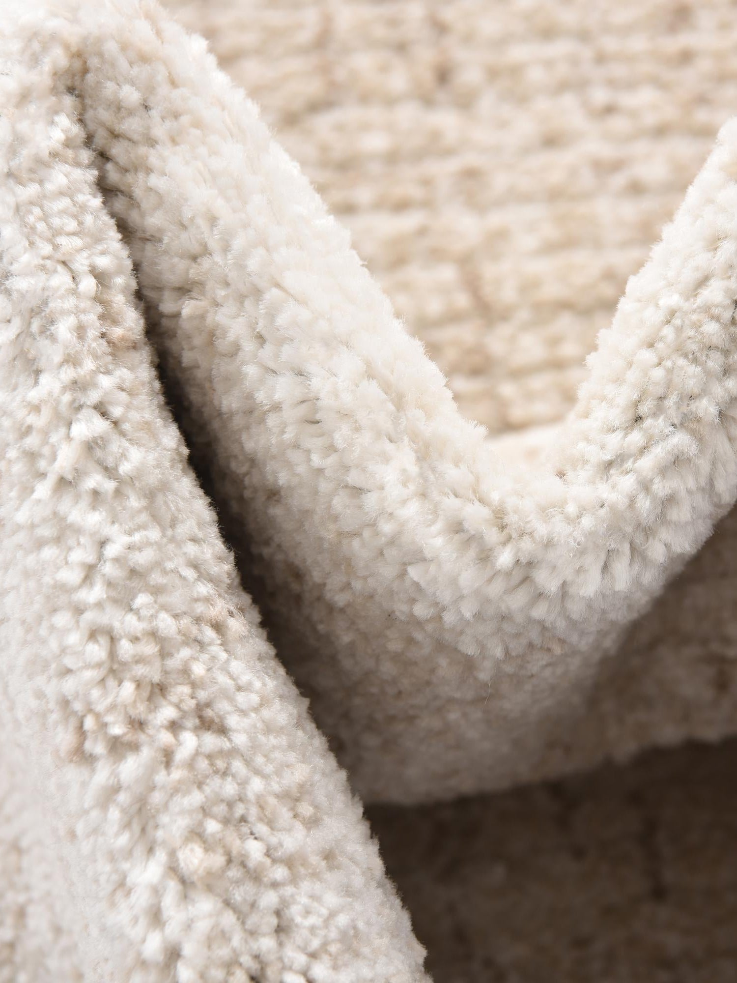 Ivory 2' 2 x 8' Gemstone Runner Area Rug Polypropylene Contemporary Carpet Easy Clean Stain Resistant for Home Design Decorating for Sale at Rug Engine