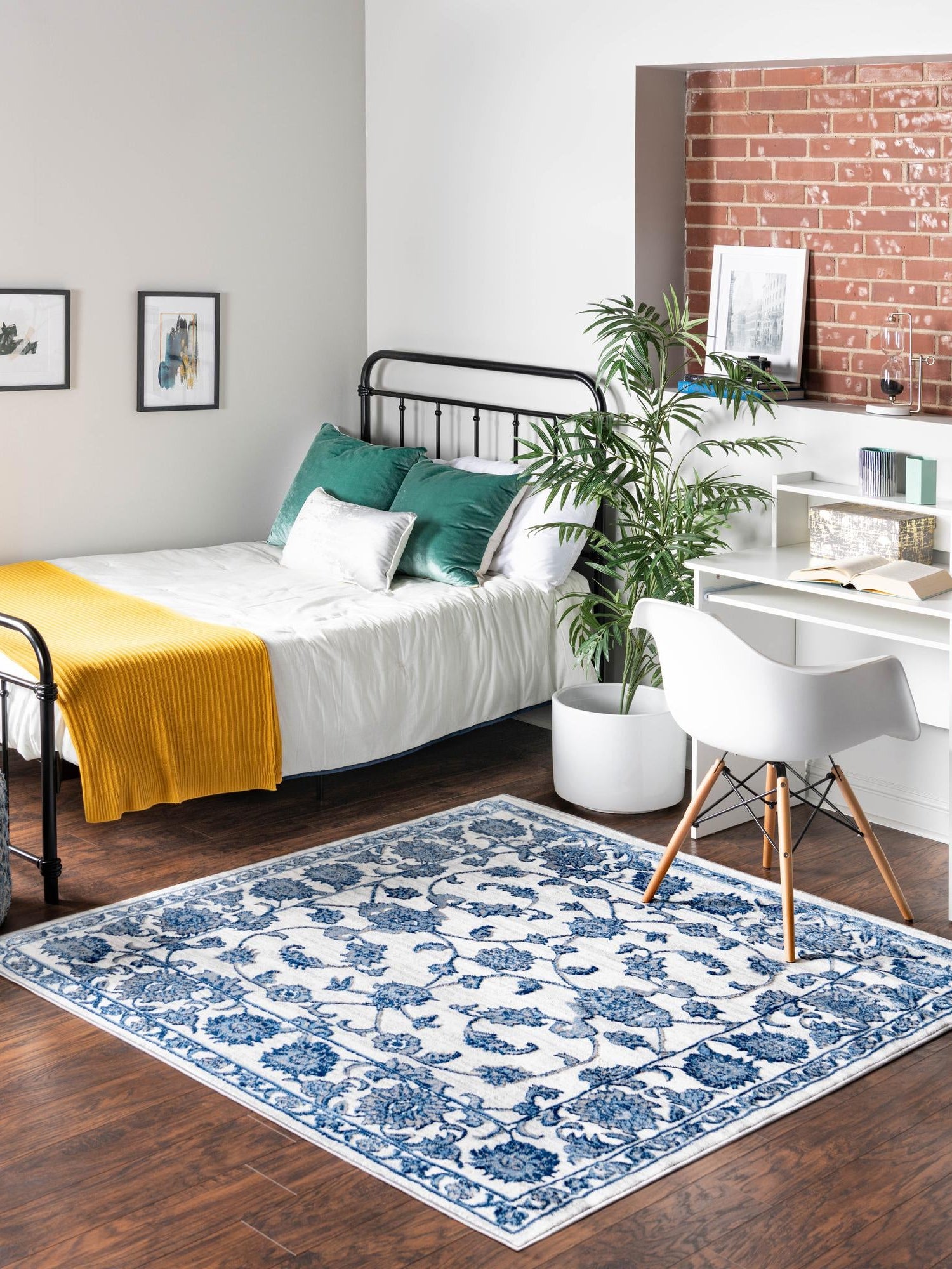 White Blue 7' 10 x 7' 10 Boston Square Area Rug 55% Polypropylene & 45% Polyester Easy Clean Traditional Classical Carpet for Contemporary Living Dining Room Office Space for Sale at Rug Engine