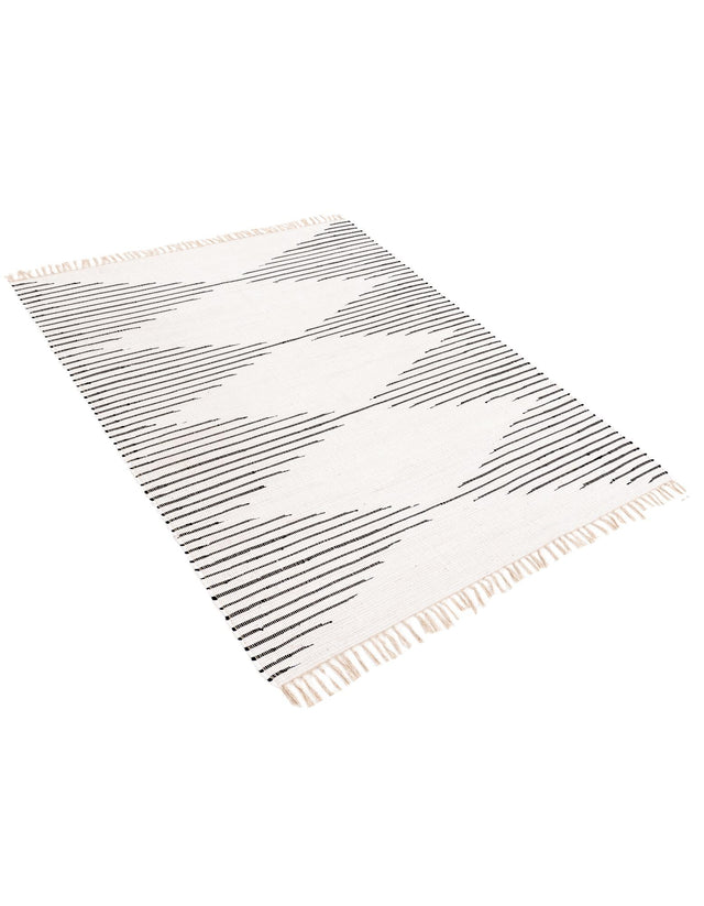 White 6' 1 x 9' Chindi Cotton Rectangle Rug