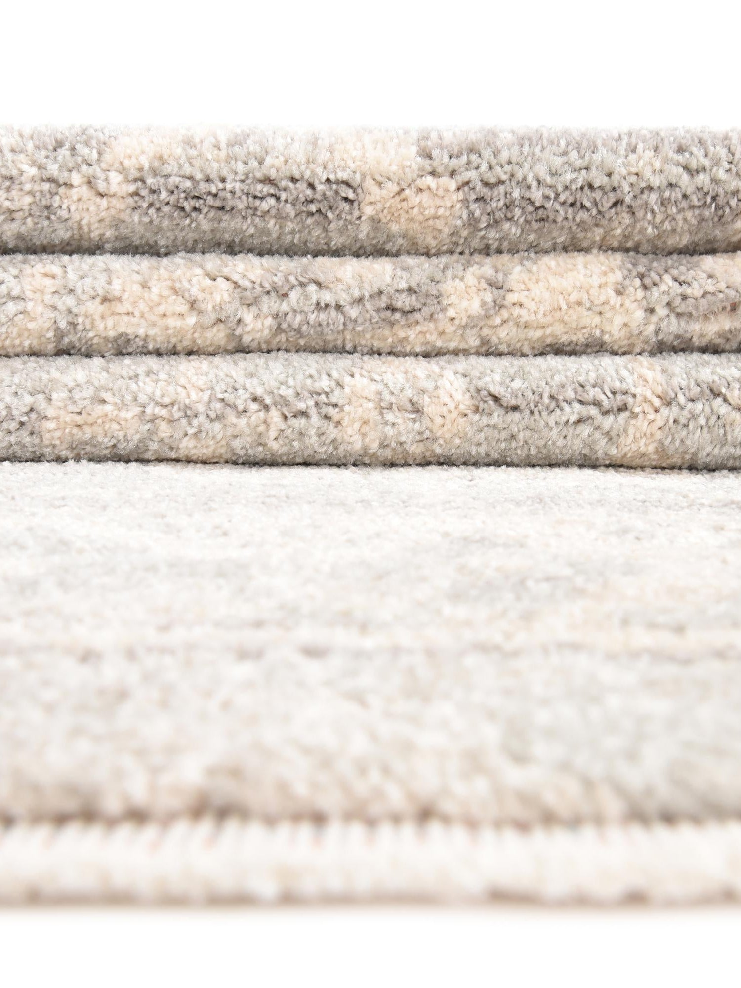 Gray 2' 11 x 5' 3 Lola Rectangle Area Rug Polypropylene With Jute Backing Traditional Pattern Easy Clean Carpet for Home Interior Design for Sale at Rug Engine