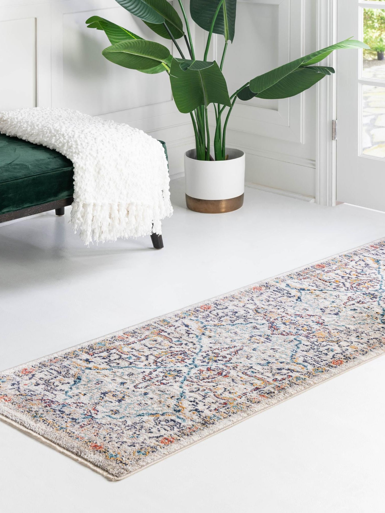 Ivory 2' 11 x 16' 5 Lola Runner Area Rug Polypropylene With Jute Backing Traditional Pattern Easy Clean Carpet for Home Interior Design for Sale at Rug Engine