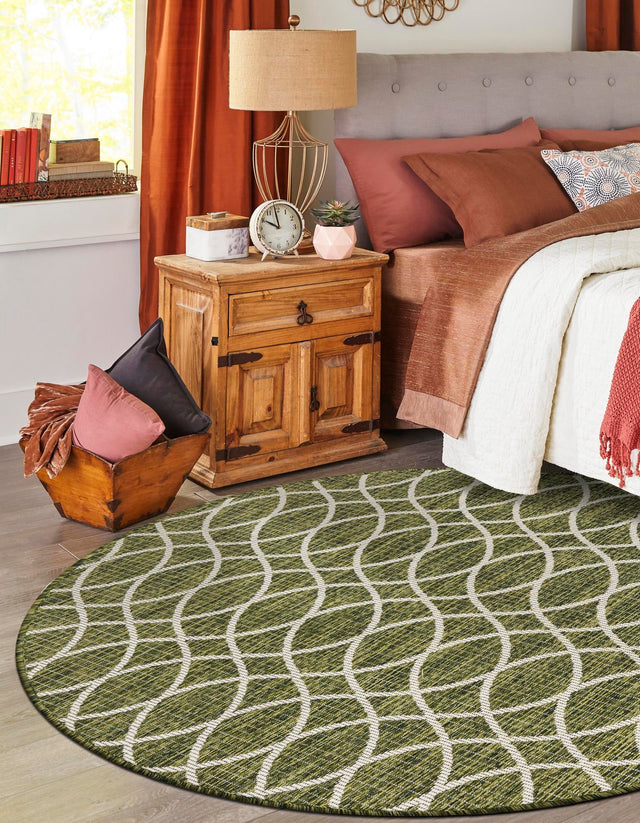 Green 4' 1 x 4' 1 Outdoor Trellis Round Area Rug Weather Resistant for Patio, Deck, Terrace, Balcony, Porch Geometric Design Water Safe Outside Carpet for Sale at Rug Engine