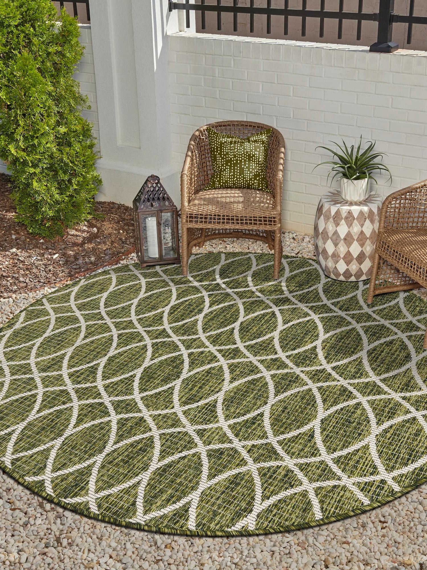Green 10' x 10' Outdoor Trellis Round Area Rug Weather Resistant for Patio, Deck, Terrace, Balcony, Porch Geometric Design Water Safe Outside Carpet for Sale at Rug Engine