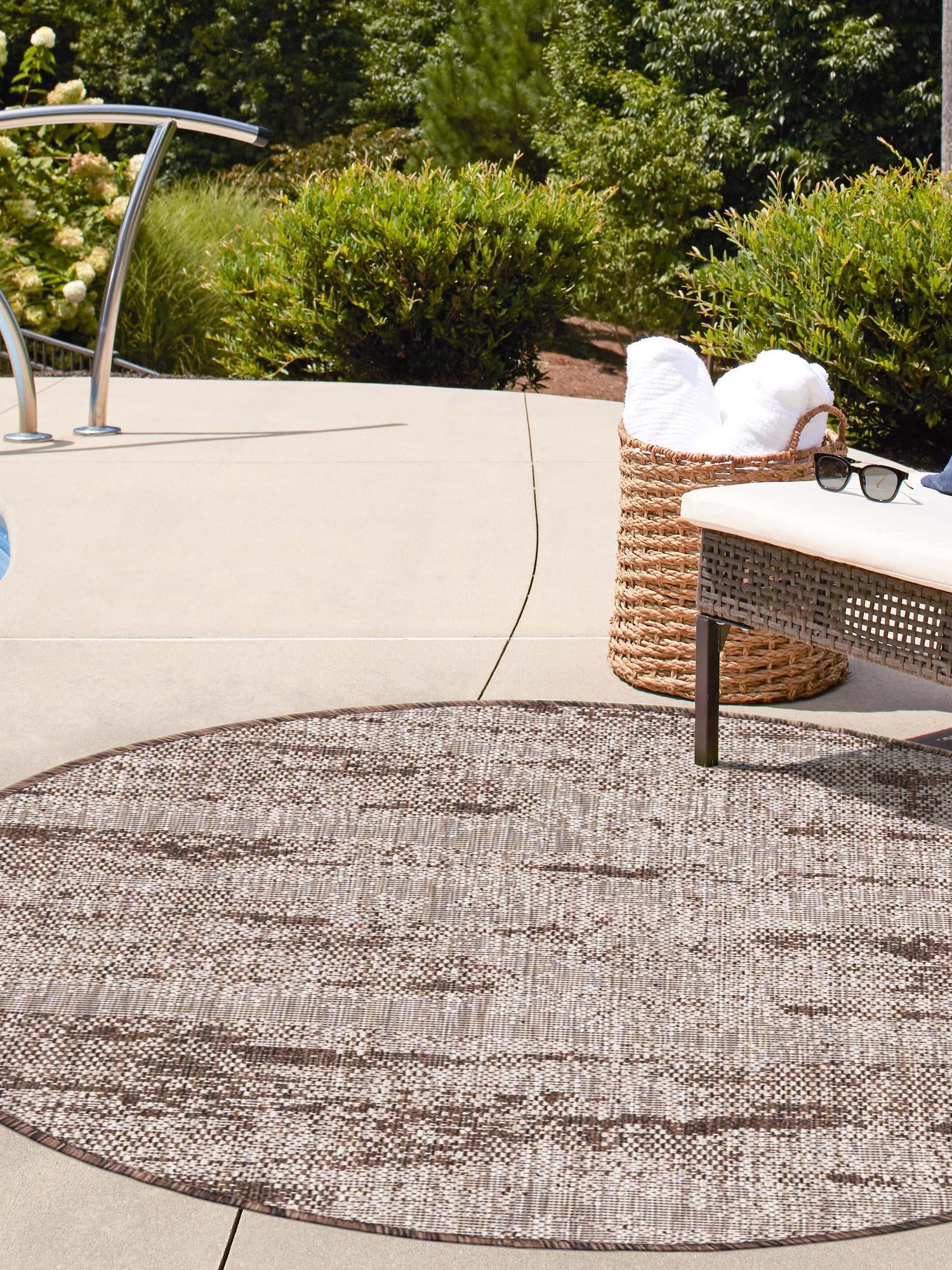 Brown 10' x 10' Outdoor Modern Round Area Rug Weather Resistant for Patio, Deck, Terrace, Balcony, Porch 100% Polypropylene Modern Outside Carpet for Sale at Rug Engine