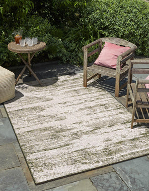 Green 8' x 11' Outdoor Modern Rectangle Rug