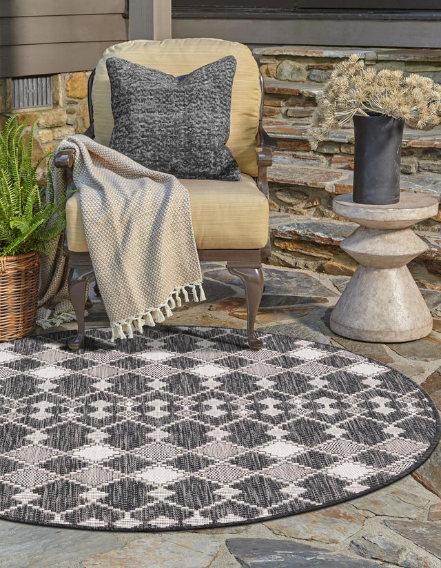 Charcoal 4' 1 x 4' 1 Outdoor Trellis Round Area Rug Weather Resistant for Patio, Deck, Terrace, Balcony, Porch Geometric Design Water Safe Outside Carpet for Sale at Rug Engine