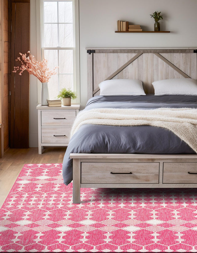 Magenta 2' x 3' 1 Outdoor Trellis Rectangle Rug
