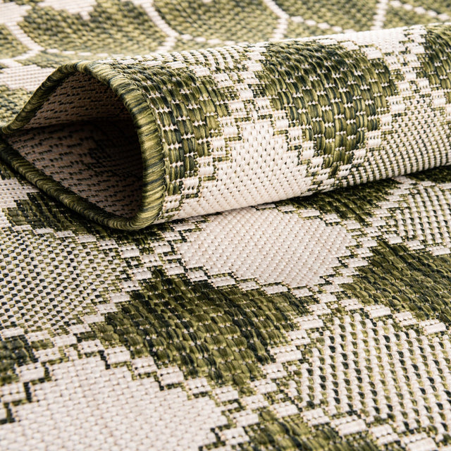 Green 4' 1 x 4' 1 Outdoor Trellis Round Area Rug Weather Resistant for Patio, Deck, Terrace, Balcony, Porch Geometric Design Water Safe Outside Carpet for Sale at Rug Engine