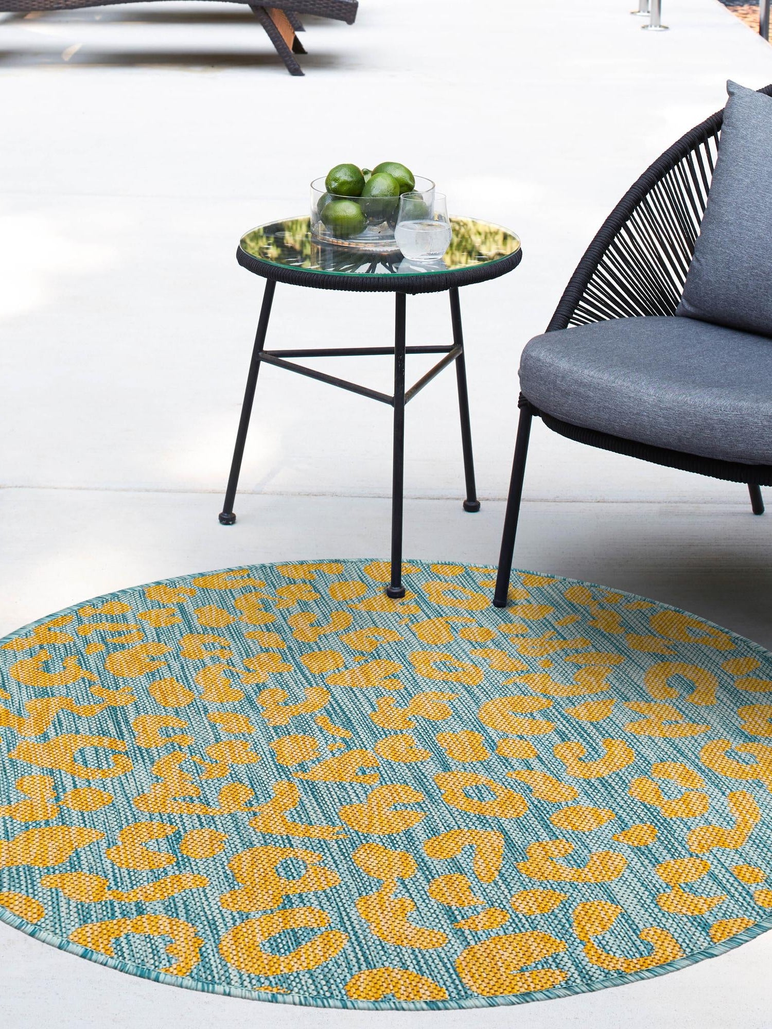 Blue Yellow 4' 1 x 4' 1 Outdoor Safari Round Area Rug Weather Resistant for Patio, Deck, Terrace, Balcony, Porch Animal Print Wildlife Nature Carpet for Sale at Rug Engine