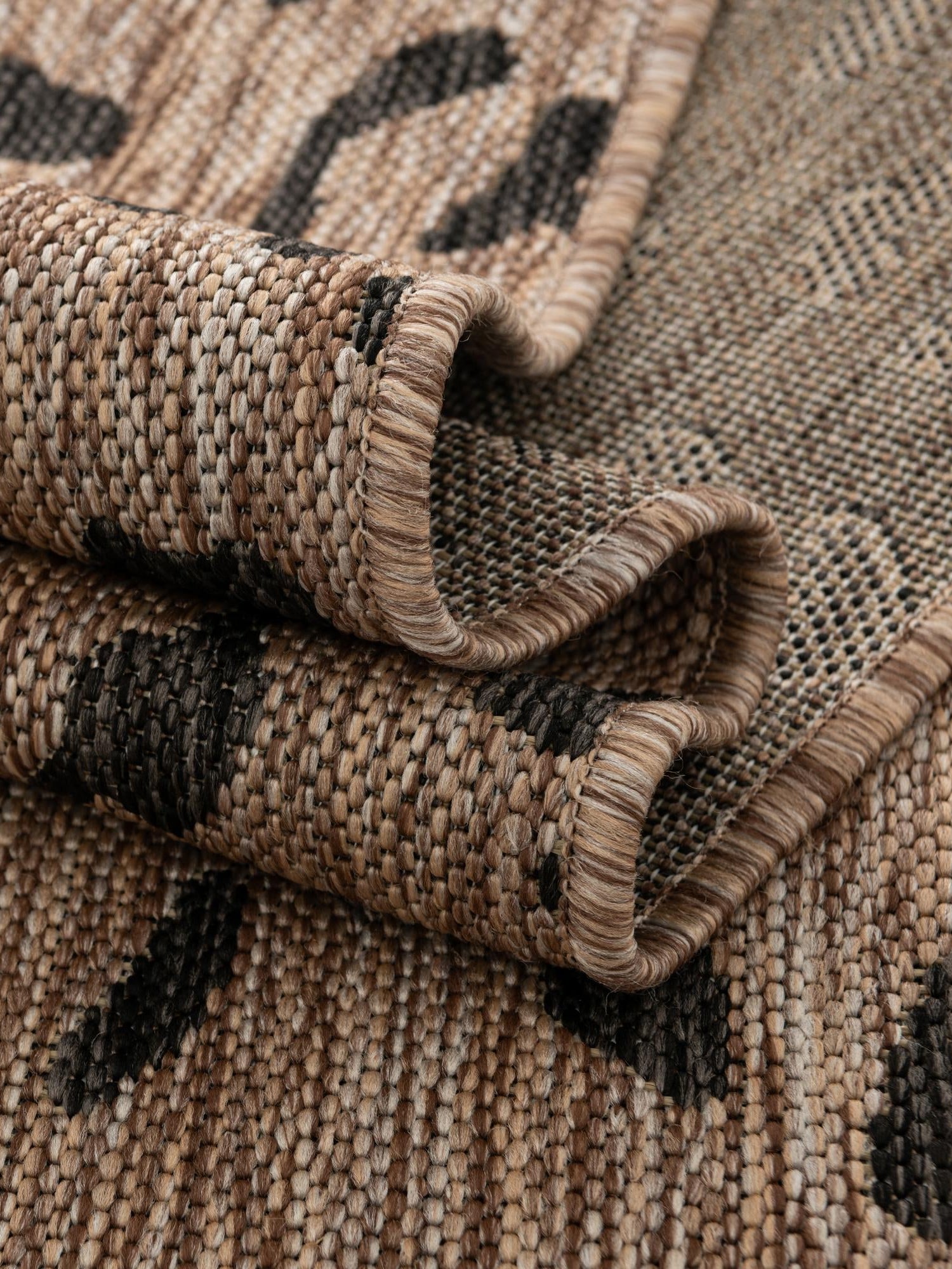 Natural 10' x 10' Outdoor Safari Round Area Rug Weather Resistant for Patio, Deck, Terrace, Balcony, Porch Animal Print Wildlife Nature Carpet for Sale at Rug Engine