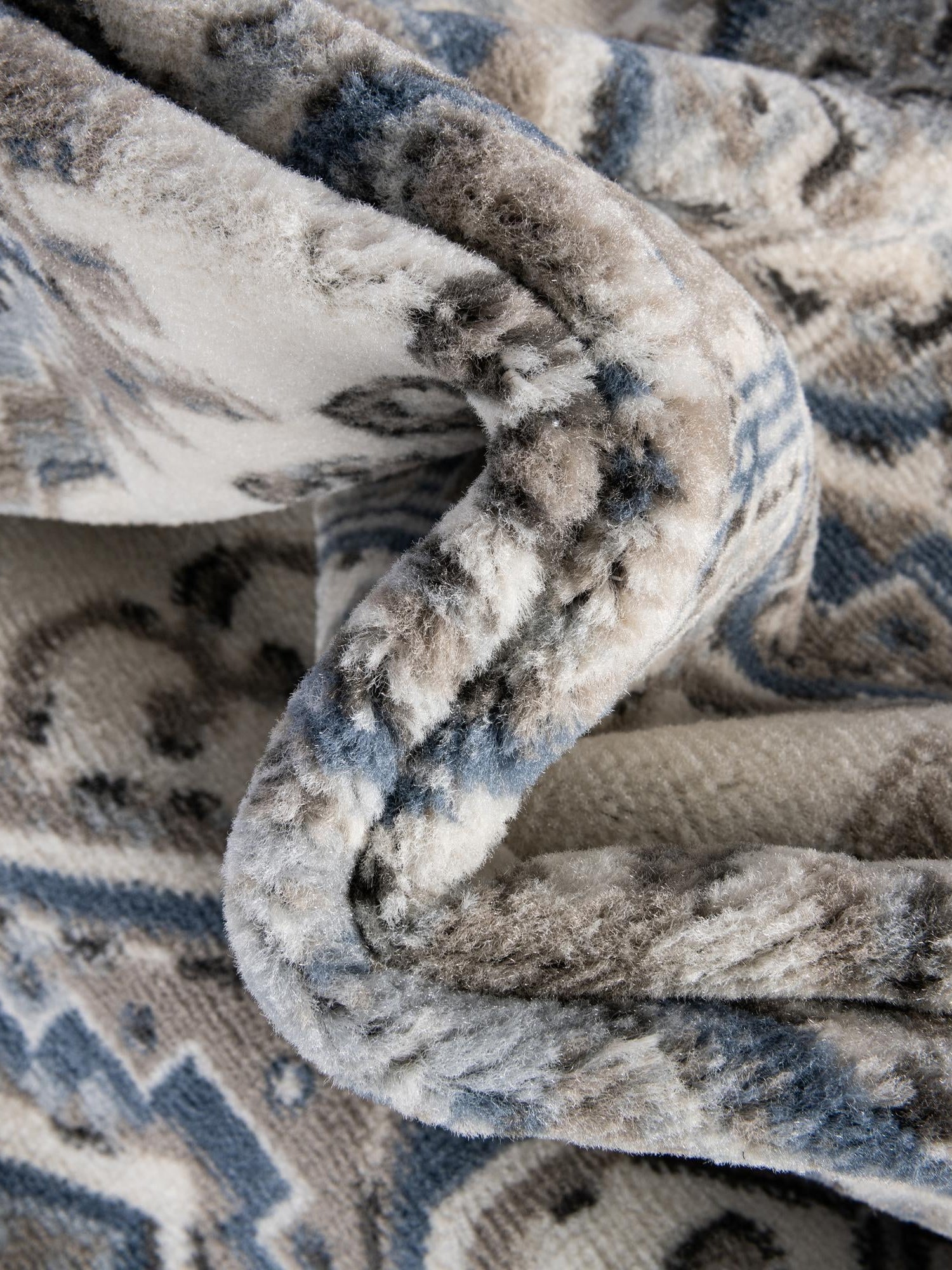 Gray Blue 5' 3 x 5' 3 Charlotte Octagon Area Rug 100% Polypropylene With Jute Backing Traditional Classical Durable Carpet for Living Dining Office Rooms for Sale at Rug Engine