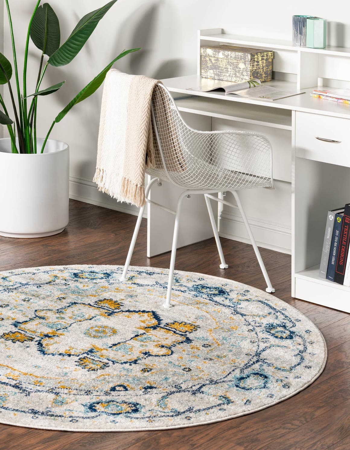 Gray 7' 10 x 7' 10 Madeline Vintage Round Area Rug 100% Polypropylene Distressed Traditional Carpet for Classic Interior Home Design for Sale at Rug Engine