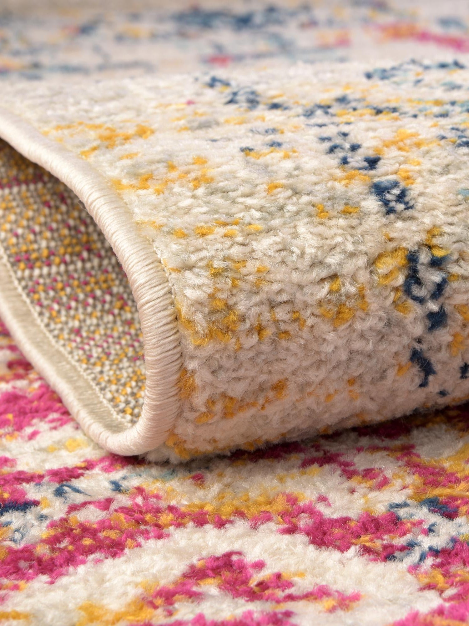 Pink Gray 7' 10 x 7' 10 Madeline Vintage Round Area Rug 100% Polypropylene Distressed Traditional Carpet for Classic Interior Home Design for Sale at Rug Engine