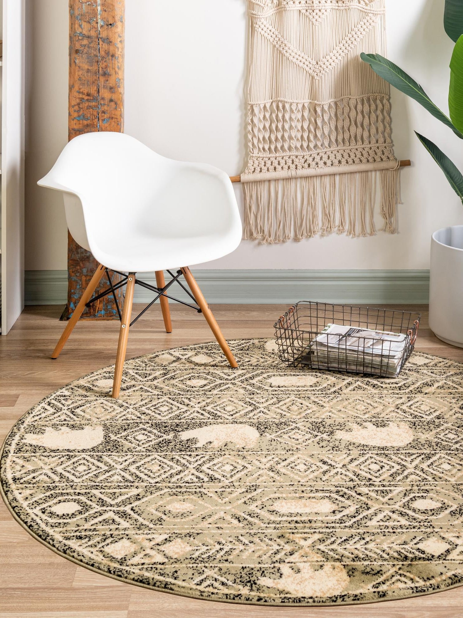 Green 4' 1 x 4' 1 Pioneer Round Area Rug