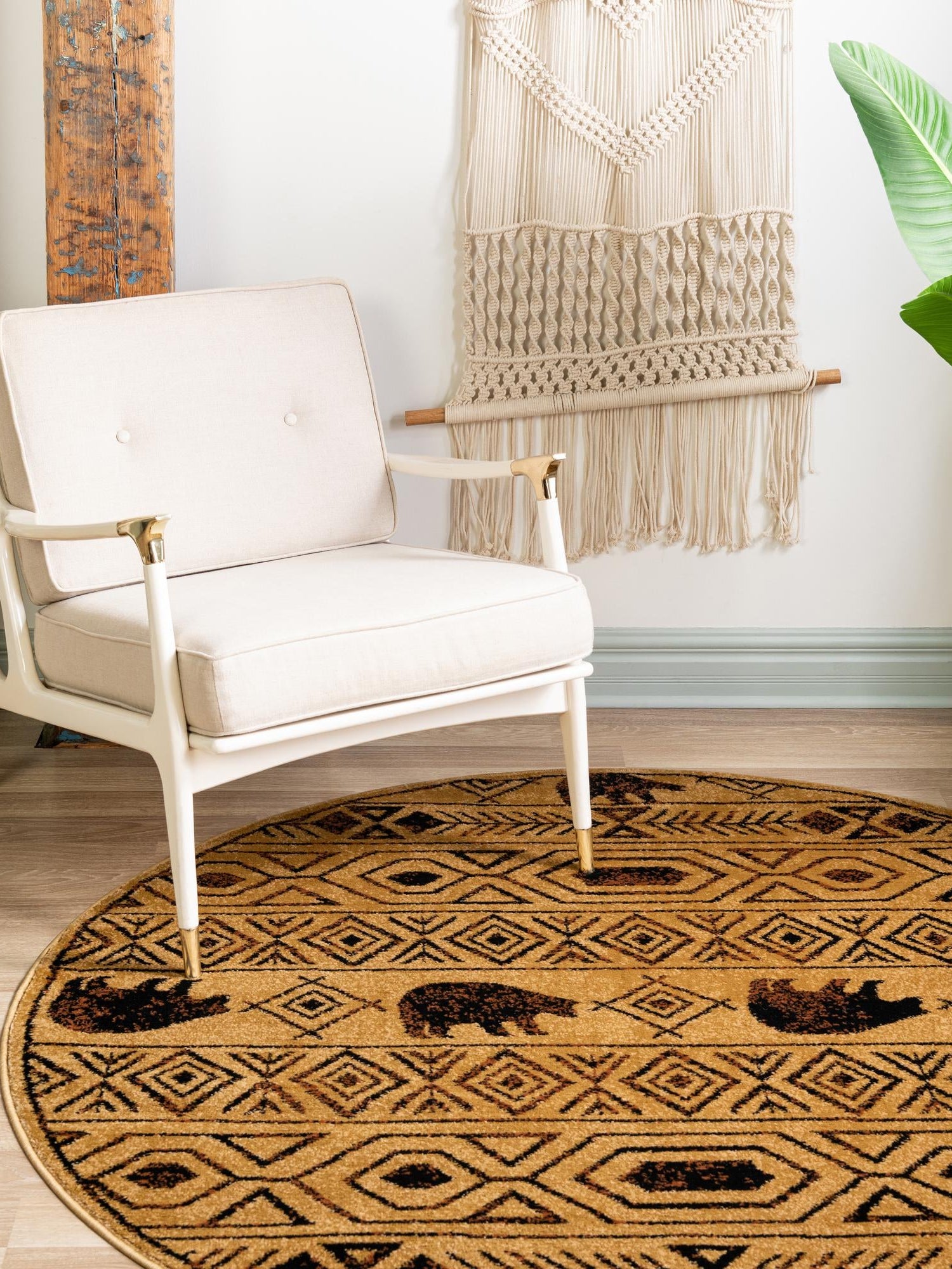 Cedar 7' 10 x 7' 10 Pioneer Round Area Rug