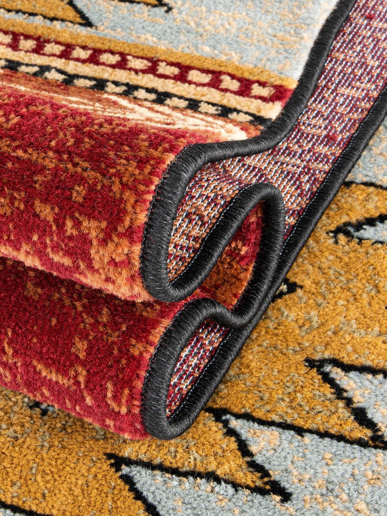 Red 7' 10 x 7' 10 Pioneer Square Area Rug