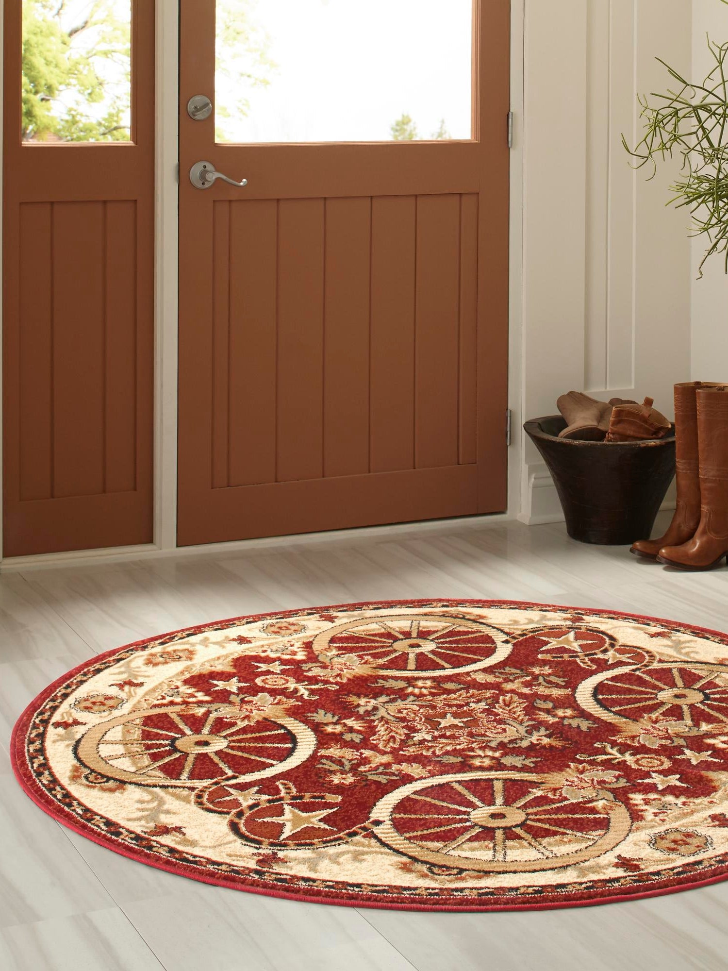 Red 4' 1 x 4' 1 Pioneer Round Area Rug