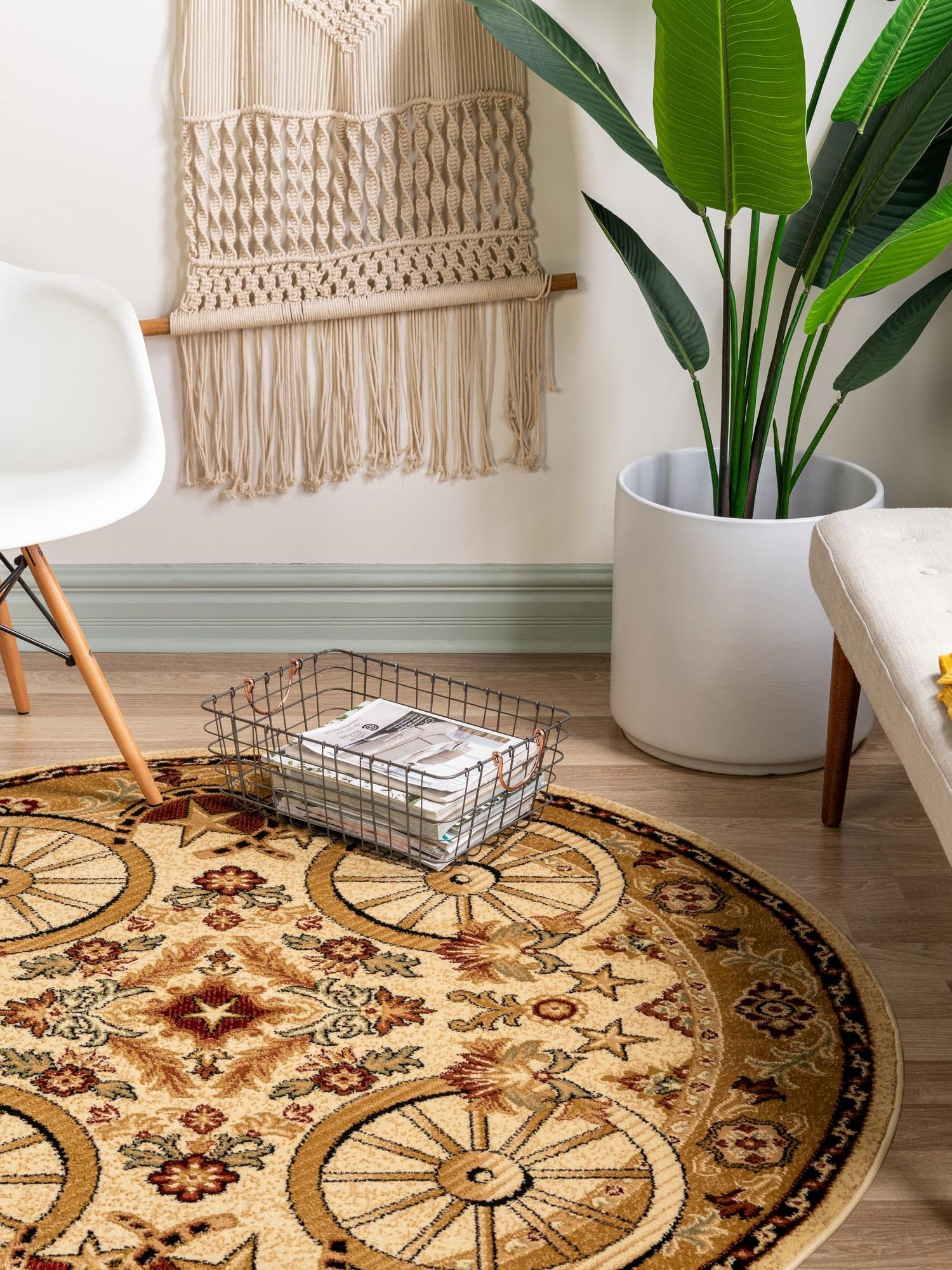 Ivory 5' 3 x 5' 3 Pioneer Round Area Rug