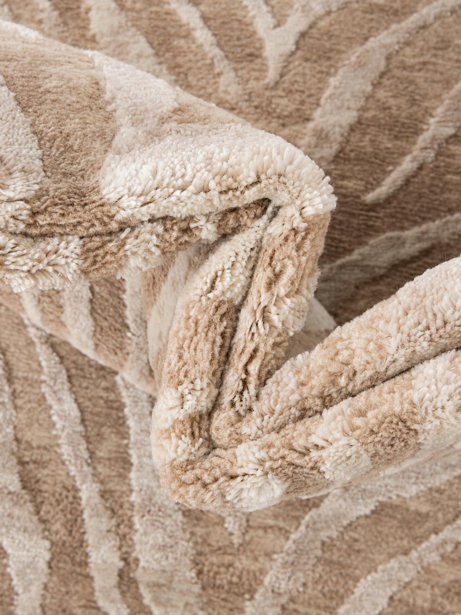 Ivory Beige 4' x 6' Finsbury Rectangle Area Rug 60% Polypropylene & 40% Polyester Contemporary Carpet for Living Rooms, Dining, Offices for Sale at Rug Engine