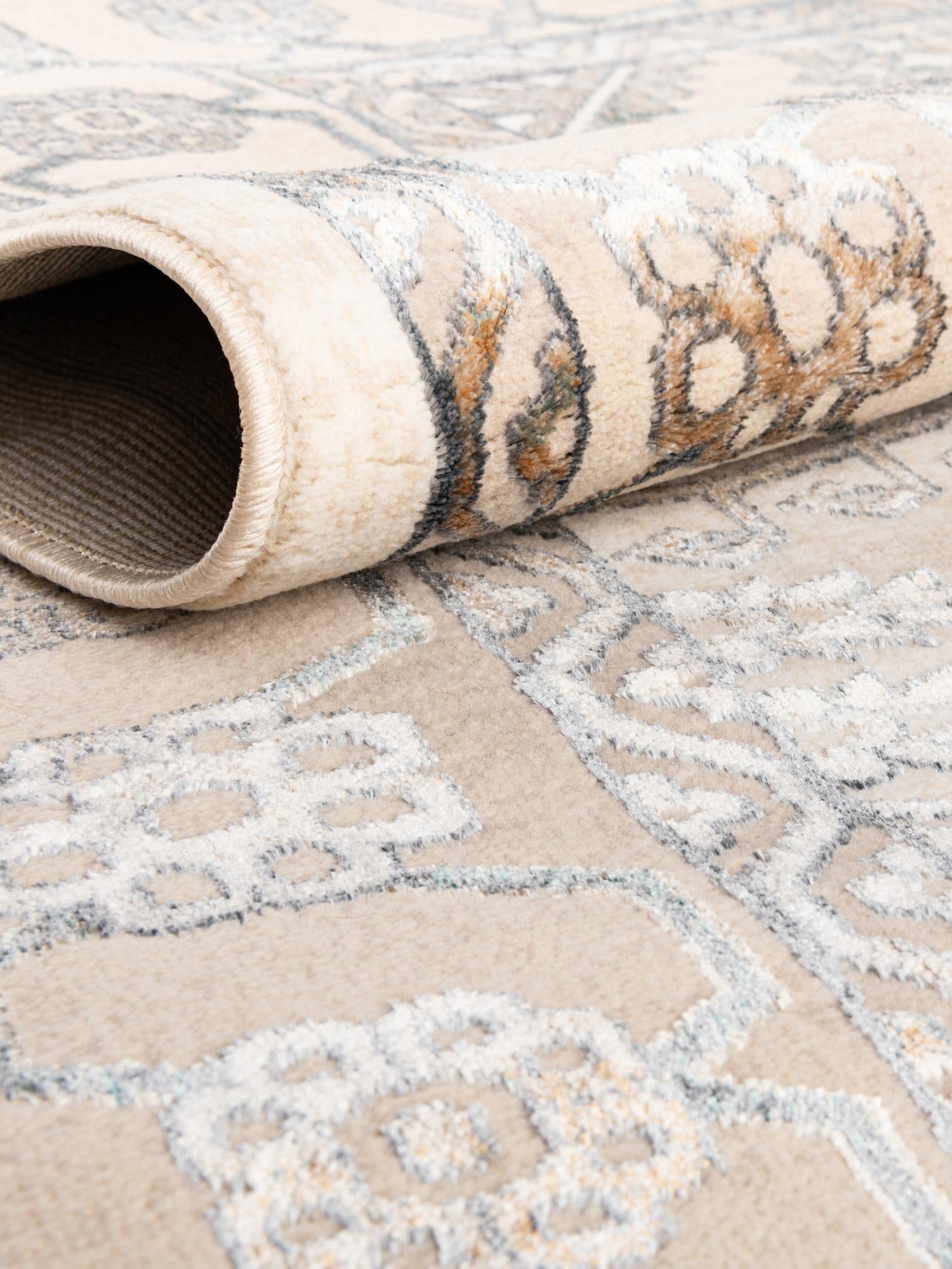 Ivory 7' x 10' Highbury Rectangle Area Rug 60% Polypropylene & 40% Polyester With Jute Backing Vintage Distressed Traditional Carpet for Sale at Rug Engine