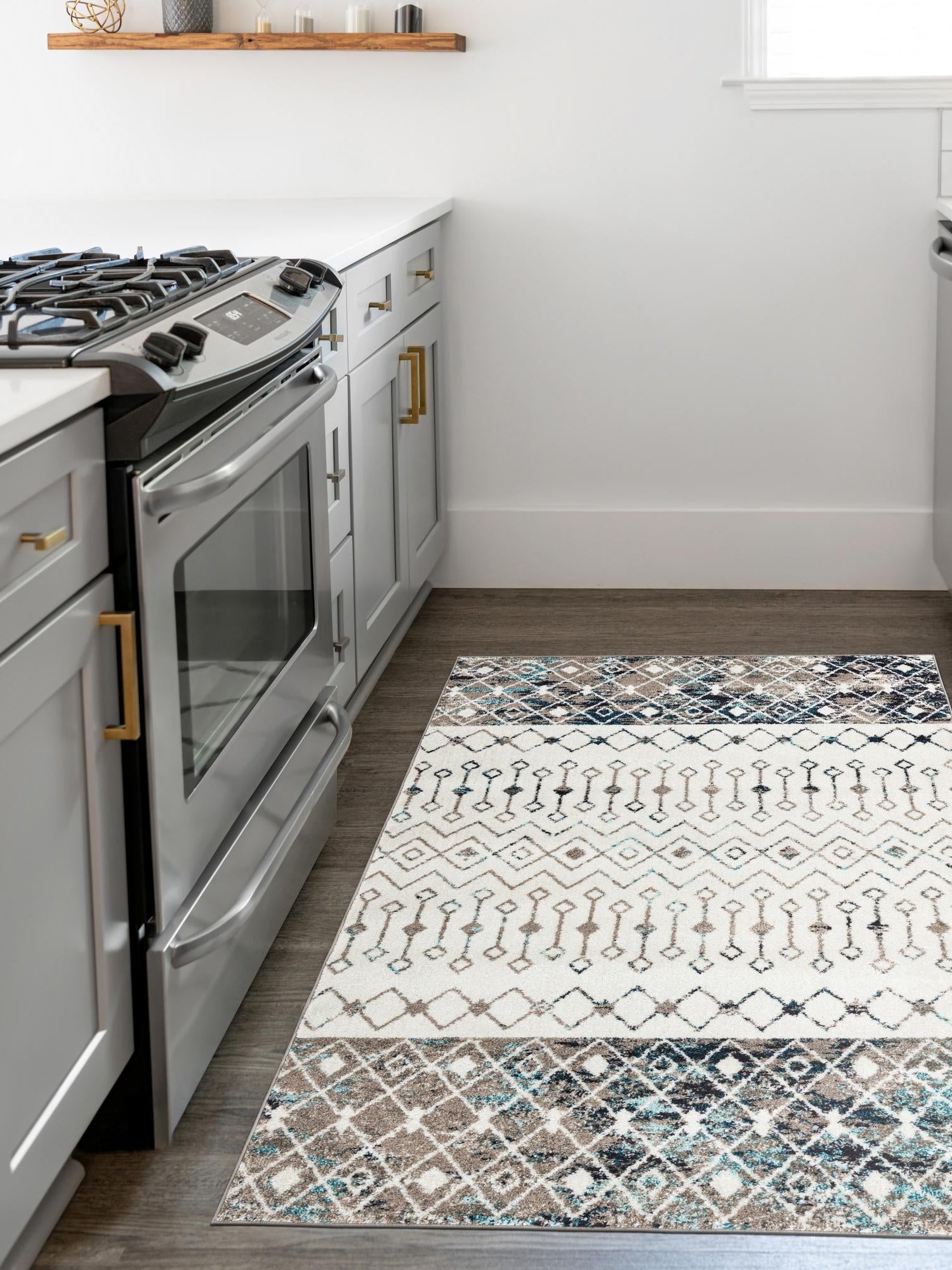 Ivory Gray Blue 6' 1 x 9' Tribal Trellis Rectangle Area Rug Geometric Southwestern Inspired Durable Carpet for Home Interior Design for Sale at Rug Engine