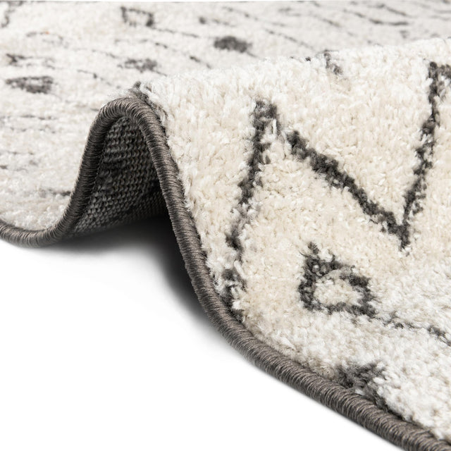 Ivory and Gray 6' 1 x 9' Tribal Trellis Rectangle Area Rug Geometric Southwestern Inspired Durable Carpet for Home Interior Design for Sale at Rug Engine