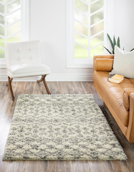 Ivory 5' 3 x 8' Moroccan Trellis Shag Rectangle Rug