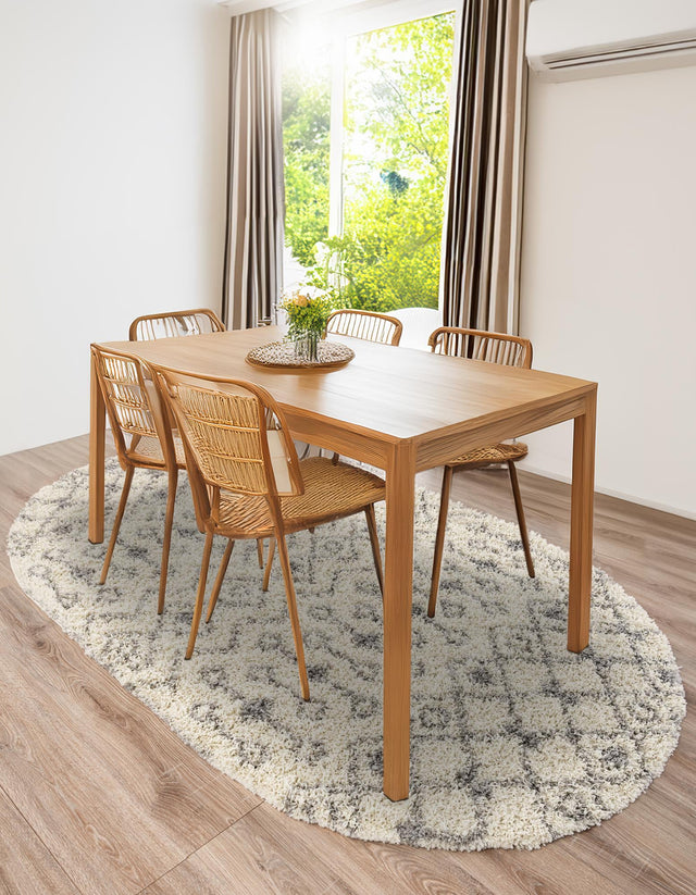 Ivory 5' 3 x 8' Moroccan Trellis Shag Oval Rug