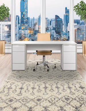 Ivory 8' x 10' Moroccan Trellis Shag Oval Rug