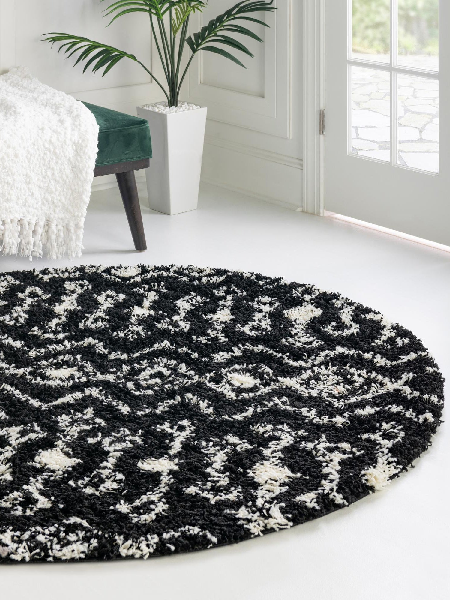Black and White 6' 1 x 6' 1 Moroccan Trellis Shag Round Area Rug Thick Soft Touch Fluffy & Plush Shaggy Pile 100% Polypropylene Geometric Traditional Carpet for Sale at Rug Engine