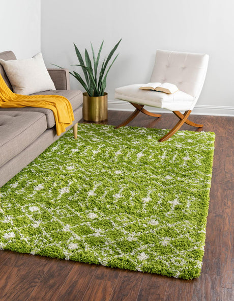 Green 2' x 3' Moroccan Trellis Shag Rectangle Rug