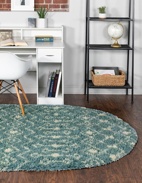 Light Blue 5' 3 x 8' Moroccan Trellis Shag Oval Rug