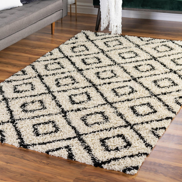White and Black 4' x 6' Trellis Shag Rectangle Area Rug Thick Soft Touch Fluffy & Plush Shaggy Pile