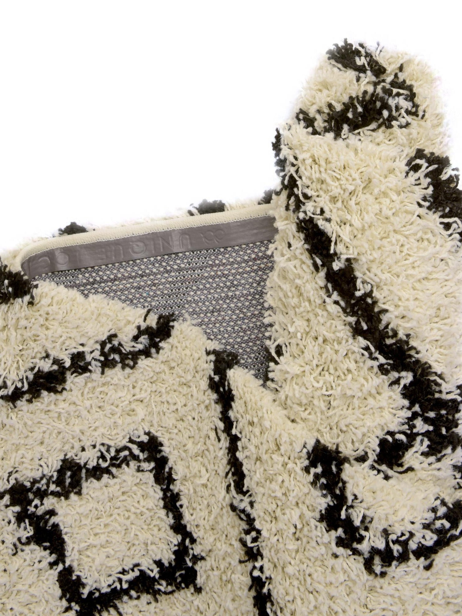 White and Black 7' 10 x 7' 10 Trellis Shag Round Area Rug Thick Soft Touch Fluffy & Plush Shaggy Pile Geometric Modern Unique Carpet for Home Interior Design for Sale at Rug Engine