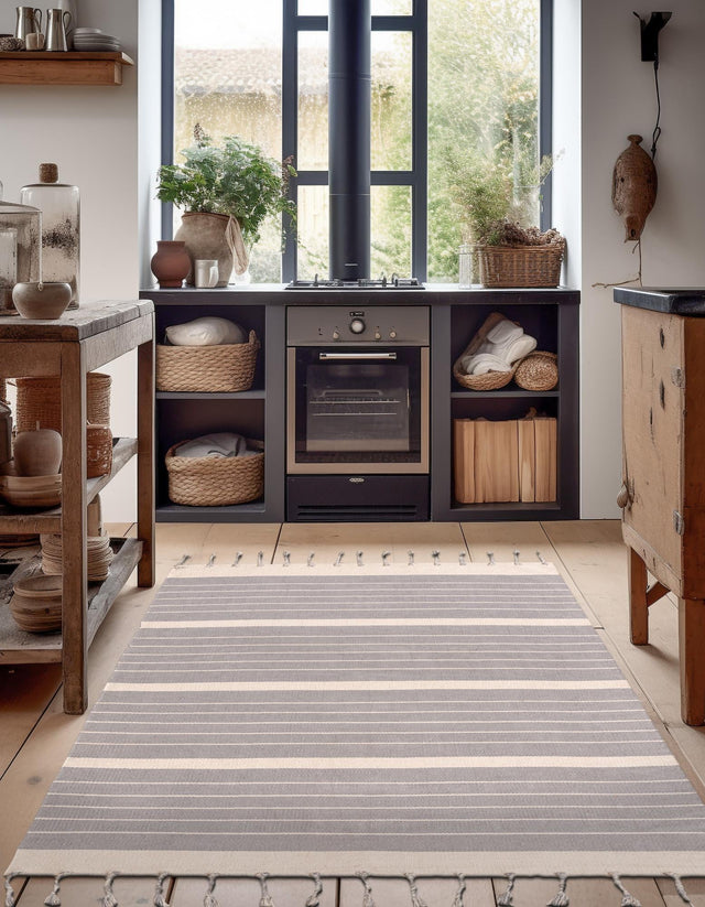 Gray and White 4' 1 x 6' 1 Chindi Cotton Rectangle Rug