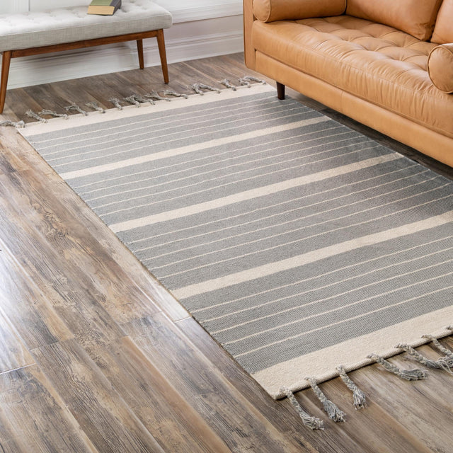 Gray and White 6' 1 x 9' Chindi Cotton Rectangle Rug