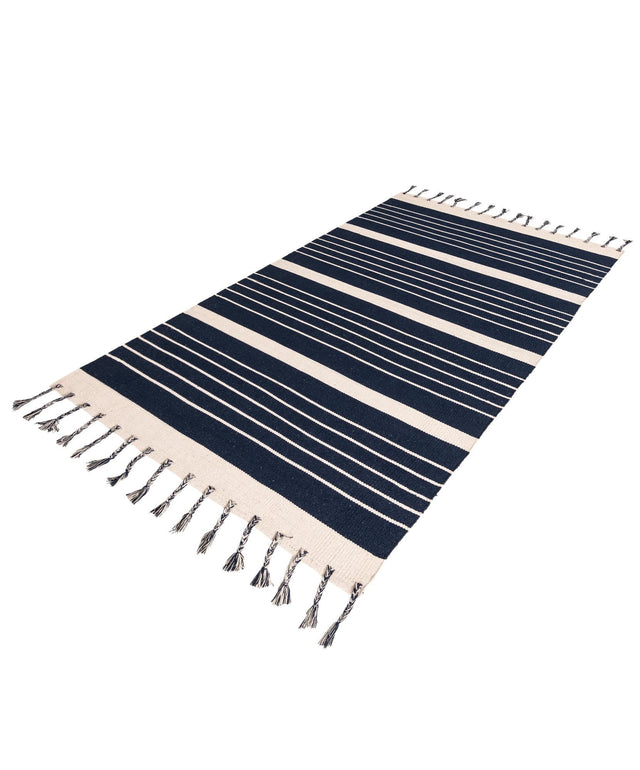 Navy and White 5' 1 x 8' Chindi Cotton Rectangle Rug