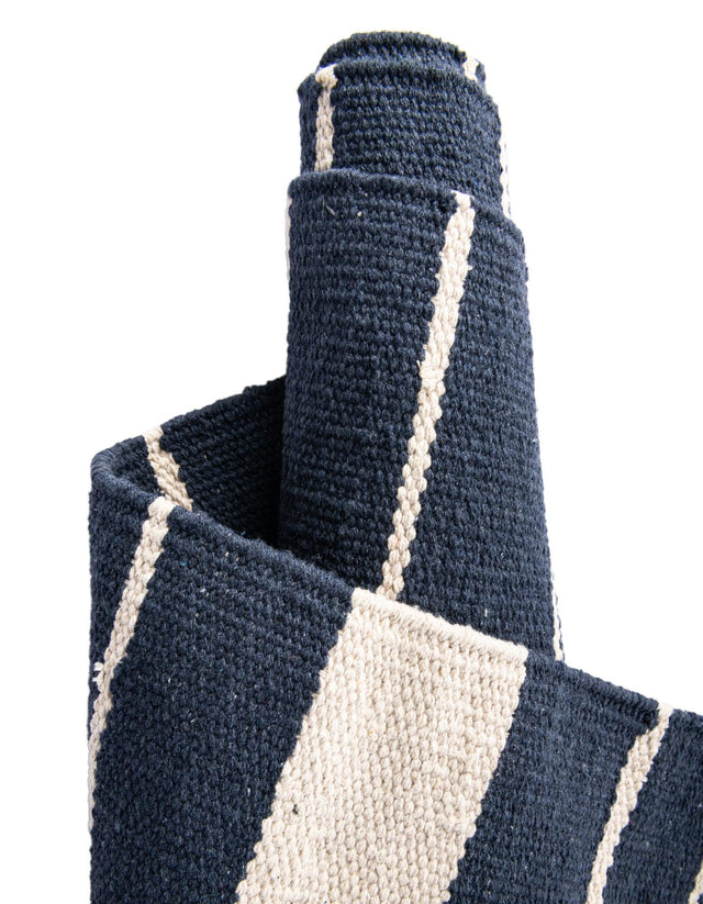 Navy and White 5' 1 x 8' Chindi Cotton Rectangle Rug