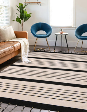 Black and White 4' 1 x 6' 1 Chindi Cotton Rectangle Rug