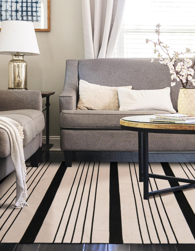 Black and White 4' 1 x 6' 1 Chindi Cotton Rectangle Rug