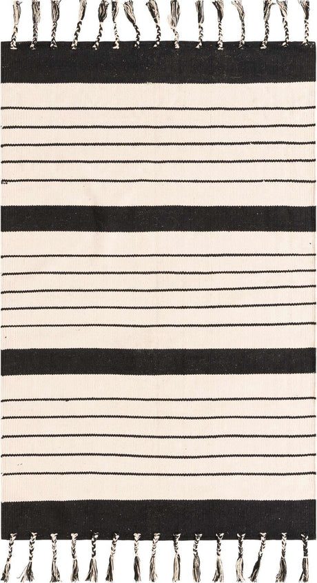 Black and White 4' 1 x 6' 1 Chindi Cotton Rectangle Rug
