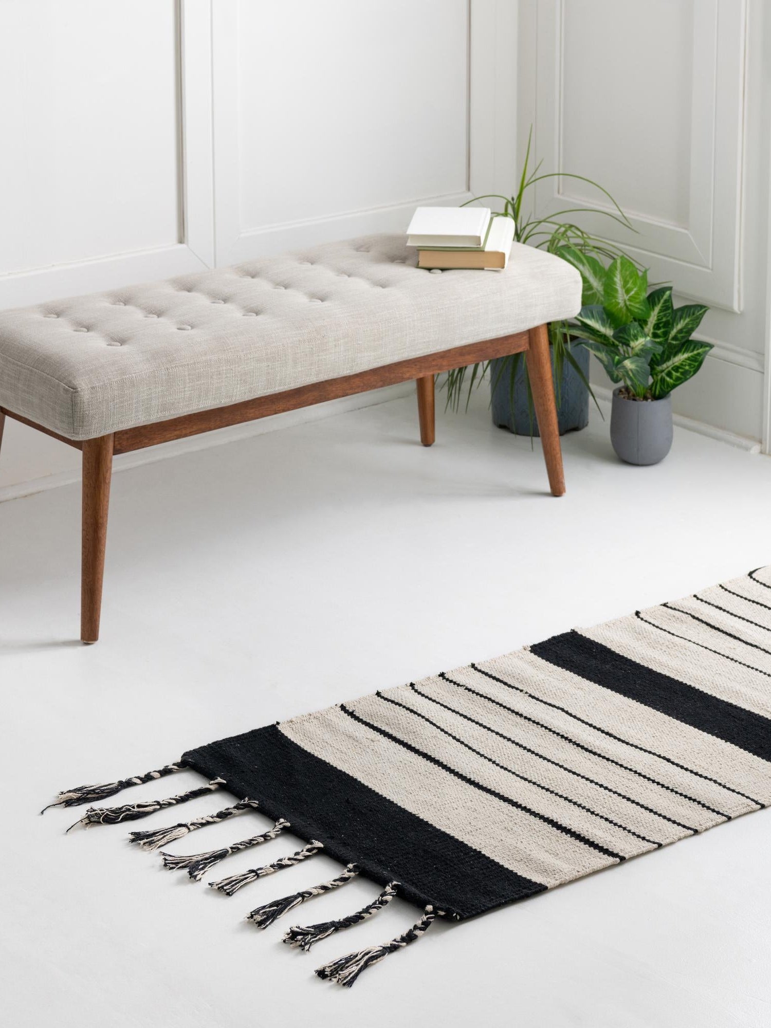 Black and White 2' 7 x 12' Chindi Cotton Runner Area Rug Interior Design Home Decor Carpet Mat for Sale at Rug Engine
