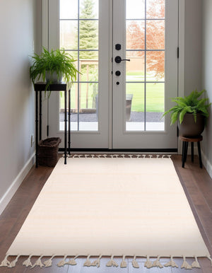 Beige and White 5' 1 x 8' Chindi Cotton Rectangle Rug