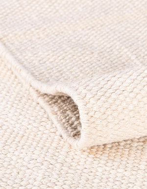 Beige and White 5' 1 x 8' Chindi Cotton Rectangle Rug