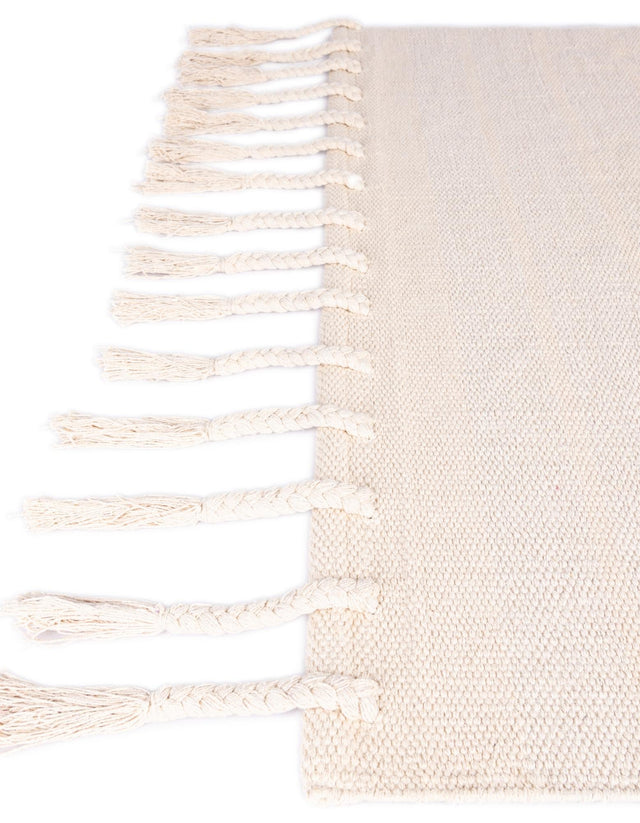 Beige and White 5' 1 x 8' Chindi Cotton Rectangle Rug