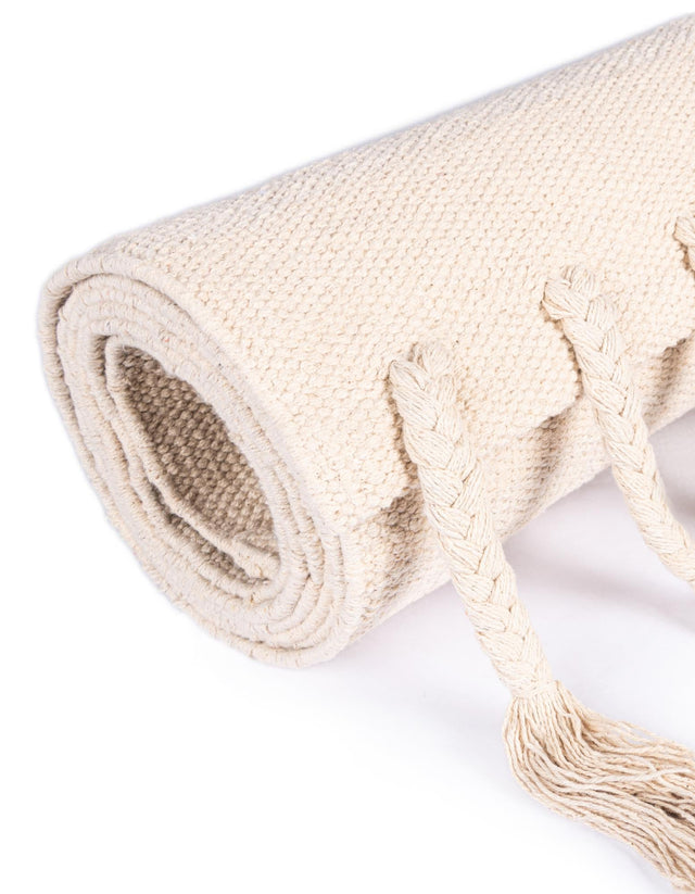 Beige and White 5' 1 x 8' Chindi Cotton Rectangle Rug