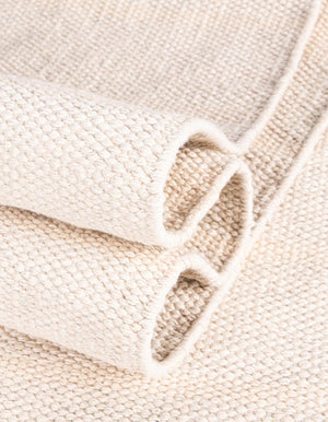 Beige and White 5' 1 x 8' Chindi Cotton Rectangle Rug