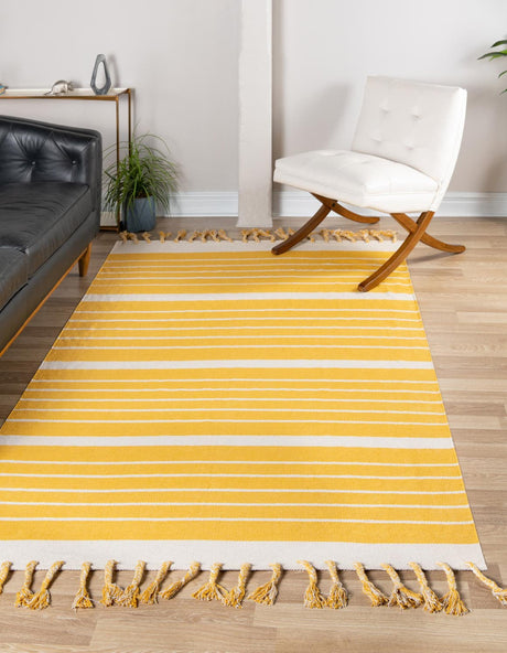 Gold and White 6' 1 x 9' Chindi Cotton Rectangle Rug