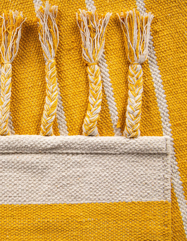 Gold and White 6' 1 x 9' Chindi Cotton Rectangle Rug